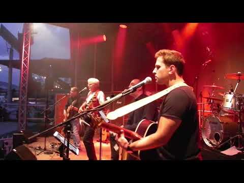 Can't beat "Kiss" (live Schuttertal 2017)