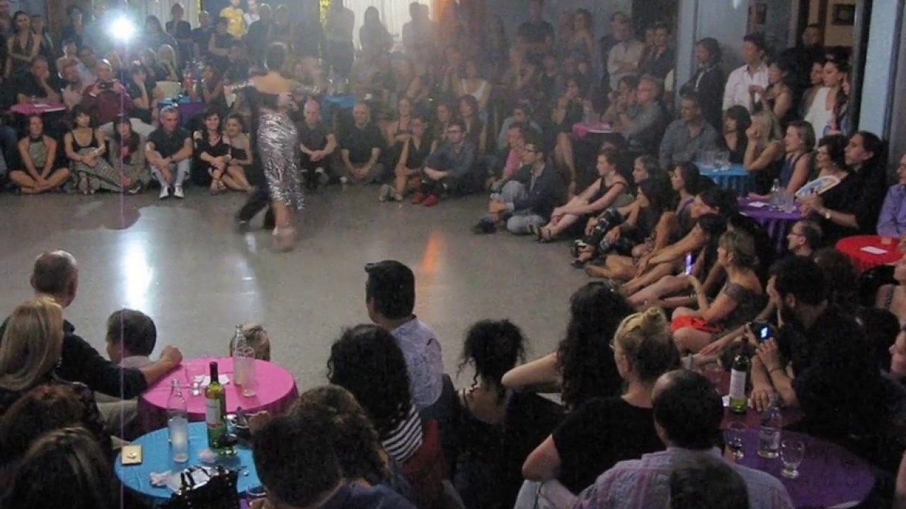 JAVIER RODRIGUEZ y MOIRA CASTELLANO en Viva La Pepa! Milonga (2/4)