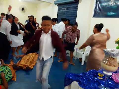 Evangelista Pedro Luiz fechando a Campanha Restaurando o Altar do Senhor