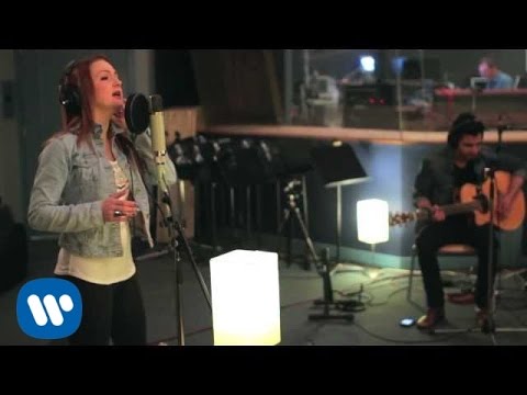 Victoria Duffield - "Break My Heart (Studio Session)"