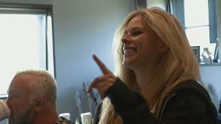 Avril Lavigne - Making of I&#39;m a Mess (with YUNGBLUD)