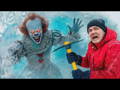 Vi fandt Pennywise fanget under isen i Derry!