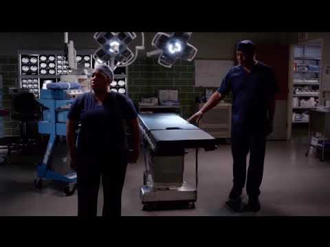 Greys Anatomy | Dr Bailey breaks down in front of Dr Webber because of her OCD