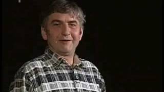 Miroslav Donutil - Pořád se něco deje Miroslav Donutil - Pořád se něco deje