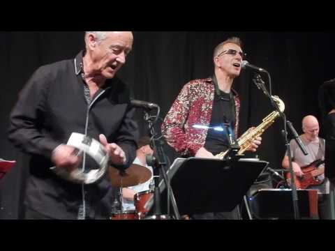 SNAKE DAVIS & THE SUSPICIONS