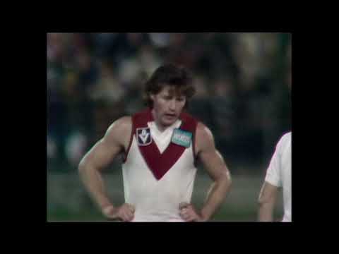 1982 VFL Night Grand Final Swans Vs North Melbourne at VFL Park Waverley