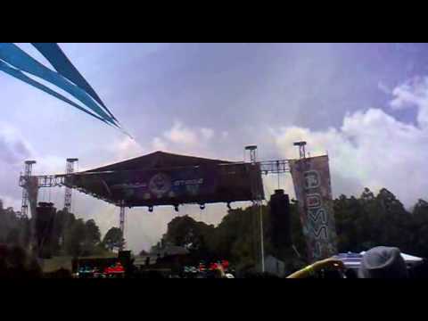 The Equinox 2013 Pixel & Freedom Fighters (Buen Audio)