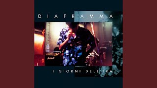 Kadr z teledysku Il disco dei Replacements tekst piosenki Diaframma
