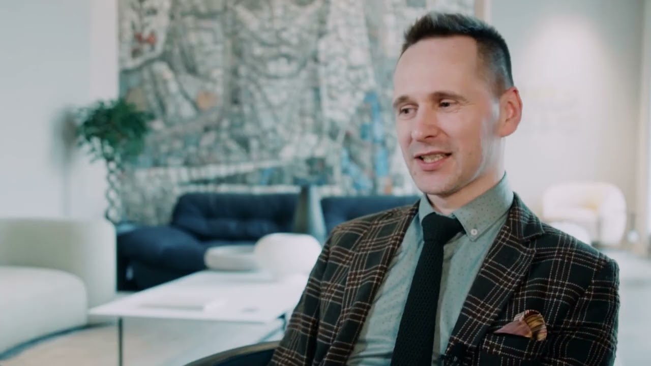 Постер видео