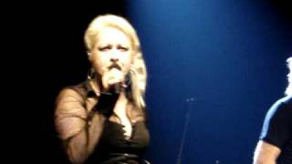 Cyndi Lauper - Girls Just Want to Have Fun (Live in BH)
