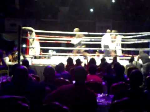 Tjatjie "The Fighter" vs Damaru "The runner" (Ai Long)