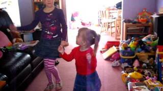 Tweenies build a house