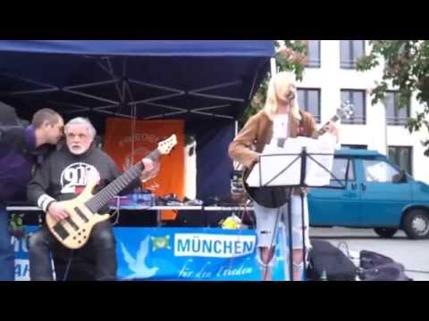 Friedensfusion 8.5.2015: Live Performance von Michael Tryangel und Wolfram