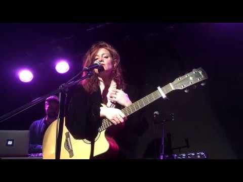 Emji "Crazy in love"