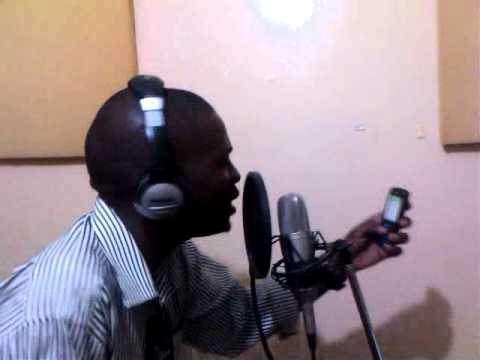 zeus in studio with krypto doin a track for the coin flippers mixtape