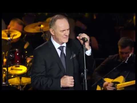 MATE BULIĆ -  PJEVAM I PLAČEM (LISINSKI 2015) (OFFICIAL VIDEO)