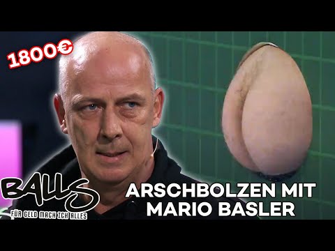ARSCHBOLZEN MIT MARIO BASLER🍑 - Fußbälle auf den nackten Hintern! | Balls - für Geld mach ich alles