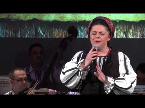 Mariana Deac -  Mamă numai o fată ai