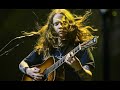 Billy Strings nails! "Crown of Thorns" by Mother Love Bone