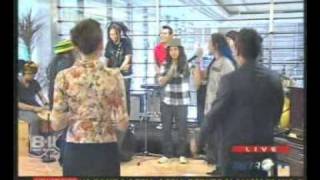 Download lagu Boys N Root ft Steven Jam & Emilio Gangstarasta - Waiting In Vain (Metro Tv 811 Show) mp3