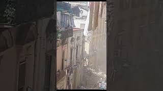 torre-del-greco-crolla-palazzina-di-tre-piani-persone-sotto-le-macerie