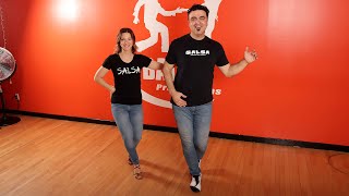 Salsa 💃🏻 Learn How To Move Your Arms and Hips Correctly