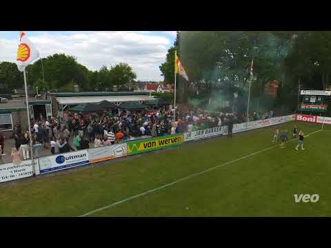 De huldiging van de Kampioenswedstrijd S.V.  't Harde - Noord Veluwe boys 20 mei 2023