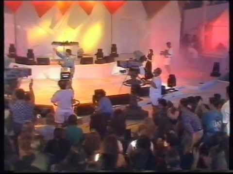 DJ Jazzy Jeff & The Fresh Prince - Boom Shake The Room (live)