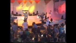 DJ Jazzy Jeff &amp; The Fresh Prince - Boom Shake The Room (live)