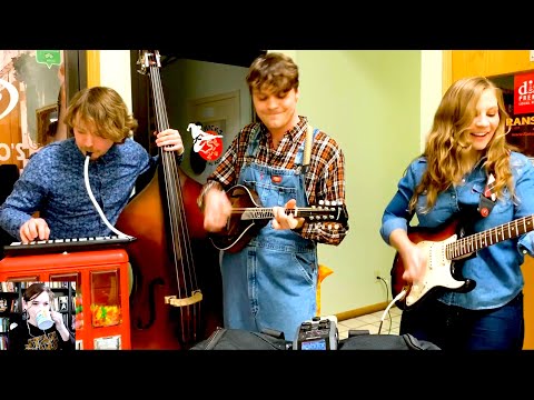 download lagu mp3 mp4 Reina Del Cid, download lagu Reina Del Cid gratis, unduh video klip Reina Del Cid