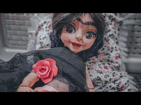 BONECA ARTICULADA EM BISCUIT(POLIMENTO É PINTURA DO CORPO)