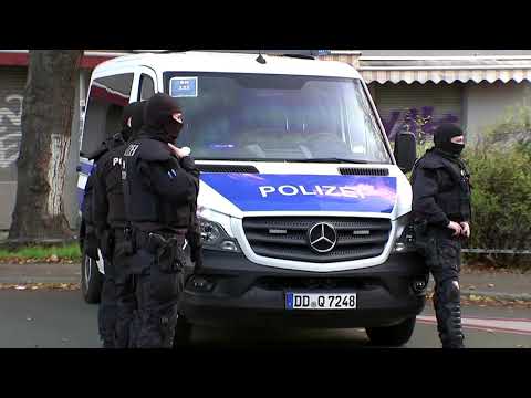 德國3人因搶劫10億美元珠寶被拘留 (Three detained in Germany over $1 billion jewel heist)