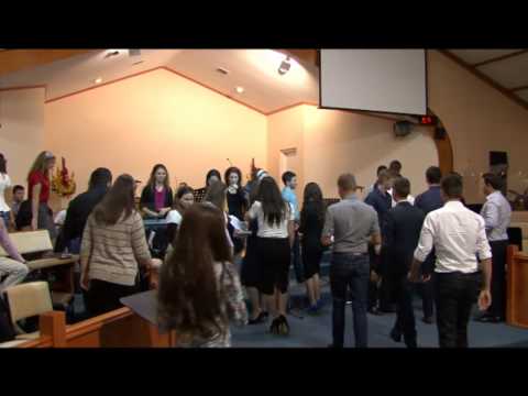 06 Octombrie 2013 Duminică seara: Laudă și Închinare