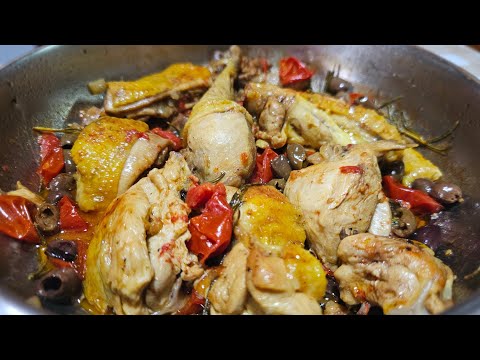 Pollo alla cacciatora con il pomodoro un piatto che profuma di casa ❤️👍