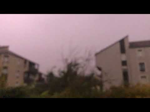 impact de foudre proche orage très violent et électrique à Clermont Ferrand Auvergne le 17/08/2022