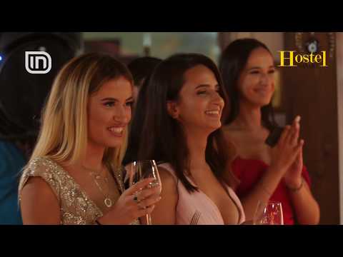 JA SE CFARE NDODH KUR VAJZAT E HOSTELIT BEHEN BASHKE NE NJE DASME TRADICIONALE - HOSTEL BY ANABEL