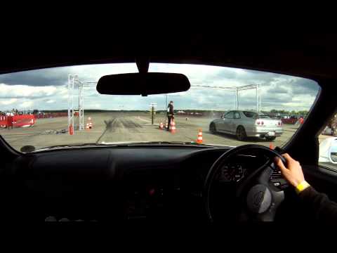 R33 GTR 500ps vs. 650ps Drag Racing Battle 1/4 Mile onboard - Werneuchen race@airport 2011