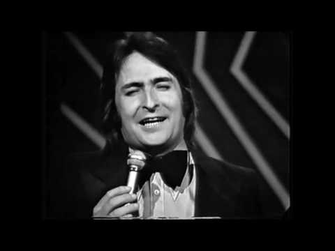 NINO BRAVO UN BESO Y UNA FLOR (Voz En Directo)