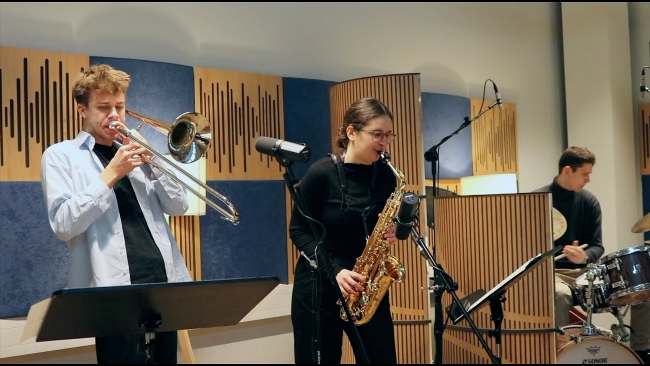 Hedwig Jankos DIALECT - families