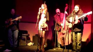 The Rosie Carson Band Performs Now Be Thankful - Fairport Convention Cover