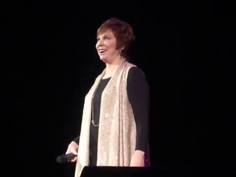 Vicki Lawrence sings the "Mama's Family" Theme Song