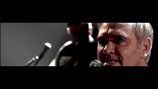 Morrissey - Kiss Me A Lot