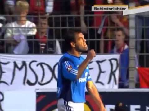 Ulf Kirsten äfft Schiedsrichter nach