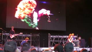 Reba McEntire sings “The Heart Is A Lonely Hunter” at the Fraze in Kettering, OH