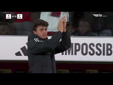 HOMENAGEM DOS ADEPTOS DO BENFICA A JOÃO NEVES DURANTE O MINUTO 87 🔴⚪🥹 ️