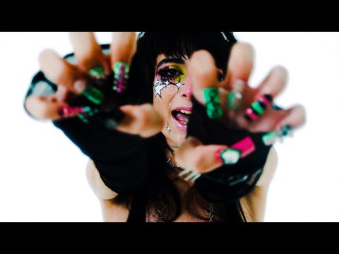 só beijo garotos esquisitos! (official music video)