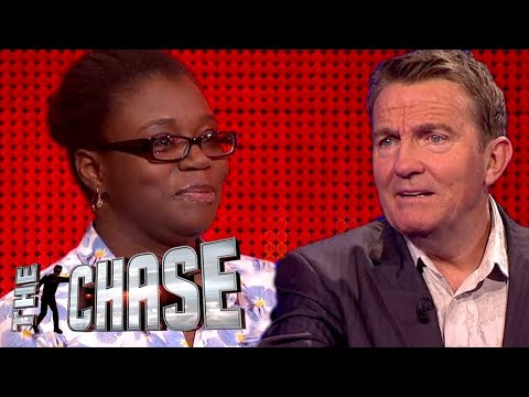 The Chase | Lola The Animated Eye Surgeon's £7,000 Cashbuilder!