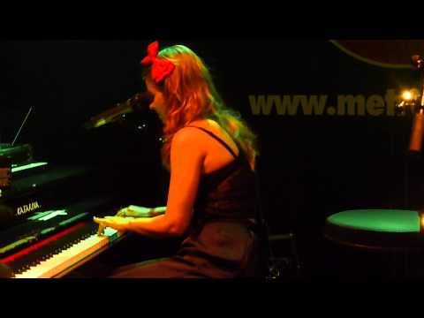 Katarína Knechtová - Keby (Akustická túra, Brno, Metro Music Bar 2013)