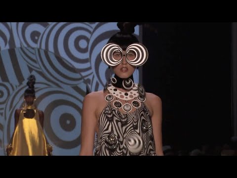 Haute couture printemps-été : l'hommage de Gaultier à Cardin