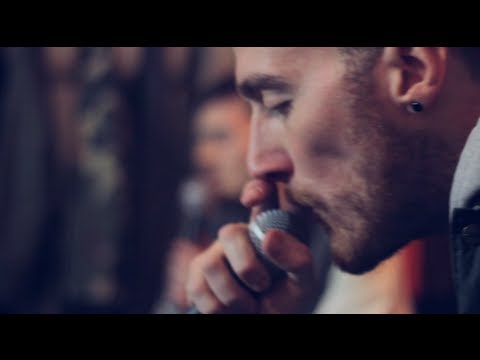 Video thumbnail for Servir� una scala [Unplugged]